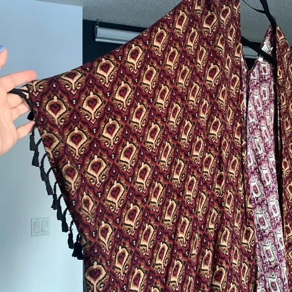 Cardigan/ Wrap - Picture 4 of 5